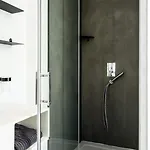 Private Front With Garden And Garage וילה אנטיב